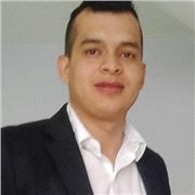 Docente licenciado en ciencias sociales, con nueve años de experiencia en el sector educativo, en los niveles de básica primaria, básica secundaria y media académica.
Estudiante de la maestría en recursos digitales aplicados a la educación